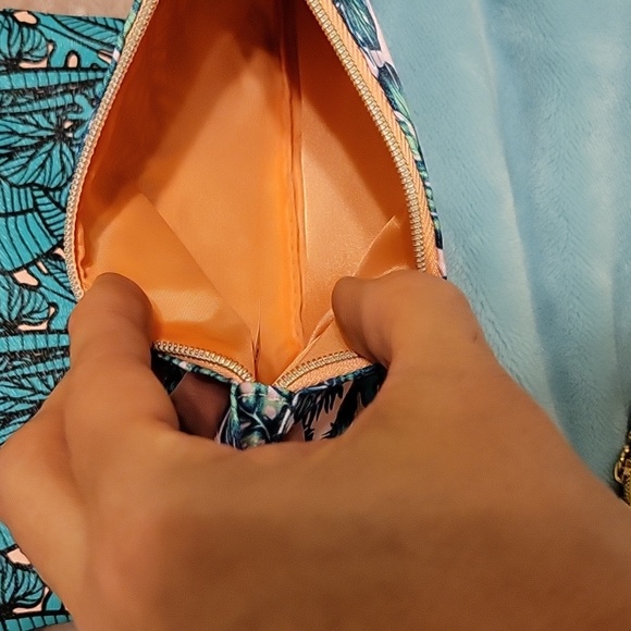 Ipsy Cosmetic Bags Tropical Theme Bundle Set Of 2 - Picture 4 of 5